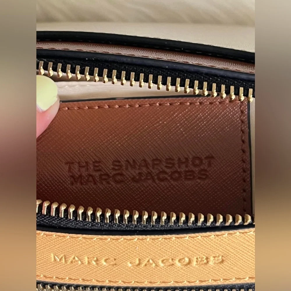 Marc Jacobs The Snapshot - Picture 12 of 16